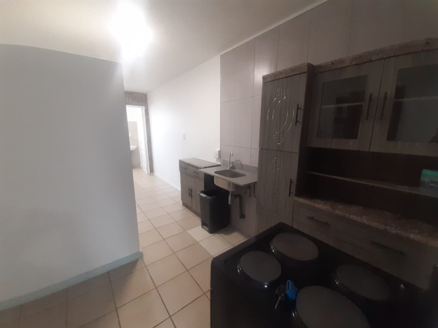 To Let 1 Bedroom Property for Rent in De Bakke Western Cape